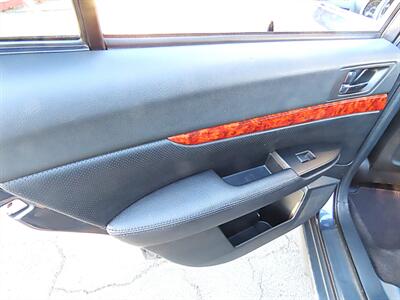 2010 Subaru Outback 3.6R Limited   - Photo 29 - Palm Desert, CA 92211