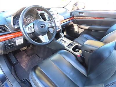 2010 Subaru Outback 3.6R Limited   - Photo 10 - Palm Desert, CA 92211