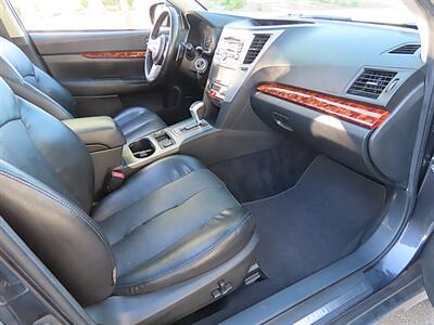 2010 Subaru Outback 3.6R Limited   - Photo 22 - Palm Desert, CA 92211
