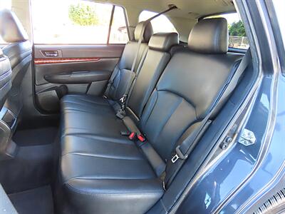 2010 Subaru Outback 3.6R Limited   - Photo 26 - Palm Desert, CA 92211