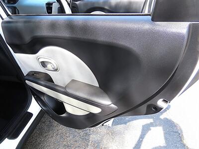 2016 Kia Soul +   - Photo 25 - Palm Desert, CA 92211