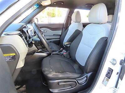 2016 Kia Soul +   - Photo 9 - Palm Desert, CA 92211