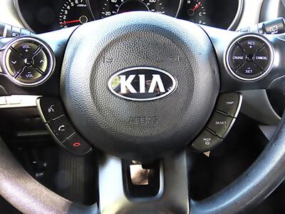 2016 Kia Soul +   - Photo 12 - Palm Desert, CA 92211