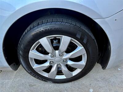 2011 Hyundai SONATA GLS   - Photo 21 - Palm Desert, CA 92211