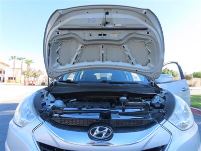 2010 Hyundai TUCSON Limited 4WD   - Photo 23 - Palm Desert, CA 92211