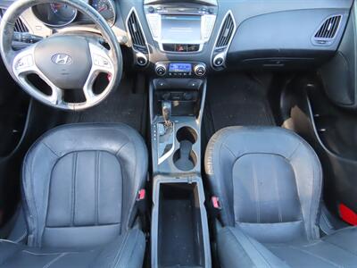 2010 Hyundai TUCSON Limited 4WD   - Photo 17 - Palm Desert, CA 92211