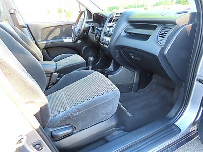 2007 Kia Sportage EX - Photo 17 - Palm Desert, CA 92211