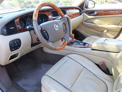 2008 Jaguar Vanden Plas   - Photo 10 - Palm Desert, CA 92211