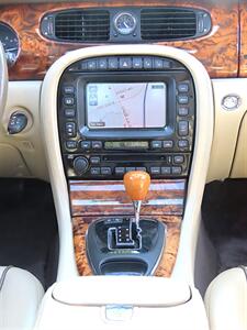 2008 Jaguar Vanden Plas   - Photo 15 - Palm Desert, CA 92211
