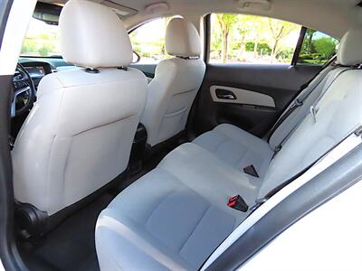 2013 Chevrolet Cruze 1LT Auto - Photo 20 - Palm Desert, CA 92211
