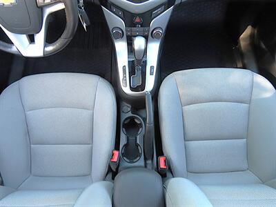 2013 Chevrolet Cruze 1LT Auto - Photo 14 - Palm Desert, CA 92211