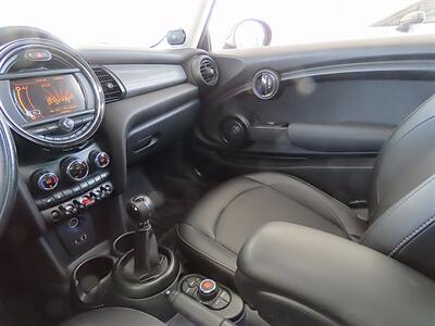2017 MINI Cooper 3-door Cooper 2D Hatchback - Photo 18 - Palm Desert, CA 92211