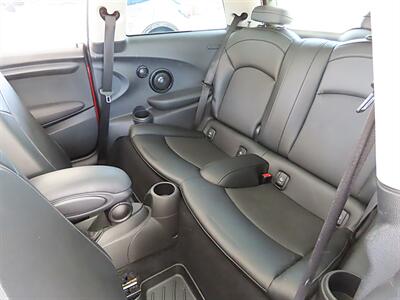 2017 MINI Cooper 3-door Cooper 2D Hatchback - Photo 27 - Palm Desert, CA 92211