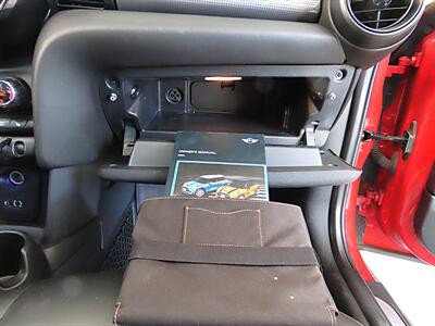 2017 MINI Cooper 3-door Cooper 2D Hatchback - Photo 24 - Palm Desert, CA 92211