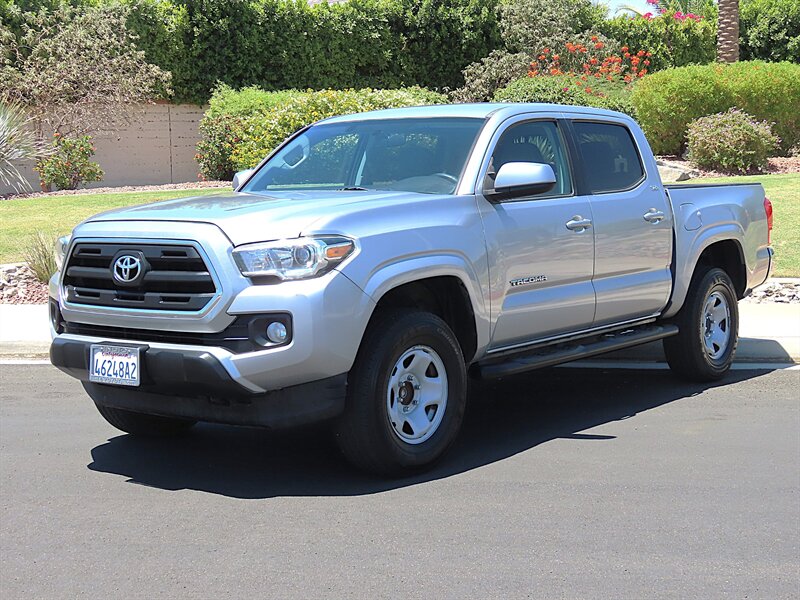 2017 Toyota Tacoma SR5  