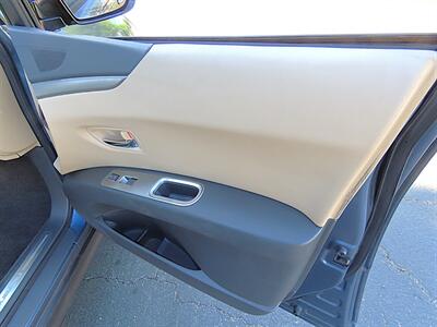 2006 Subaru B9 Tribeca Ltd. 7-Pass.   - Photo 23 - Palm Desert, CA 92211