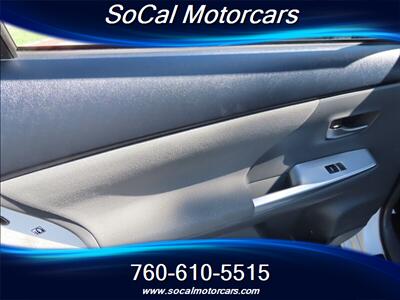 2012 Toyota Prius v Three   - Photo 24 - Palm Desert, CA 92211