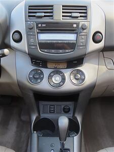 2006 Toyota RAV4 Limited   - Photo 15 - Palm Desert, CA 92211