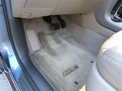 2006 Toyota RAV4 Limited   - Photo 11 - Palm Desert, CA 92211