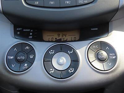 2006 Toyota RAV4 Limited   - Photo 16 - Palm Desert, CA 92211