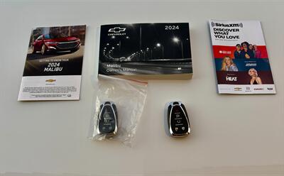 2024 Chevrolet Malibu LT - Photo 4 - Palm Desert, CA 92211