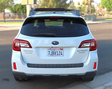 2015 Subaru Outback 2.5i Premium   - Photo 5 - Palm Desert, CA 92211