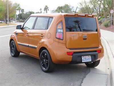 2011 Kia Soul +   - Photo 4 - Palm Desert, CA 92211