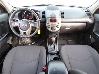 2011 Kia Soul +   - Photo 11 - Palm Desert, CA 92211