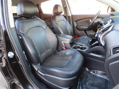 2011 Hyundai TUCSON Limited   - Photo 18 - Palm Desert, CA 92211