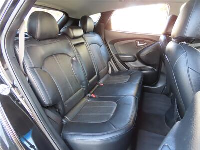 2011 Hyundai TUCSON Limited   - Photo 19 - Palm Desert, CA 92211