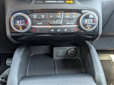 2021 Ford Escape Plug-In Hybrid SEL   - Photo 13 - Knoxville, TN 37919