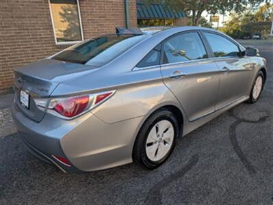 2015 Hyundai SONATA Hybrid   - Photo 22 - Knoxville, TN 37919