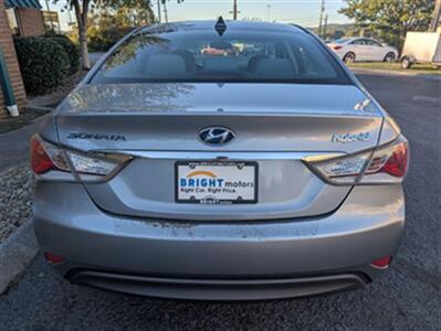 2015 Hyundai SONATA Hybrid   - Photo 5 - Knoxville, TN 37919