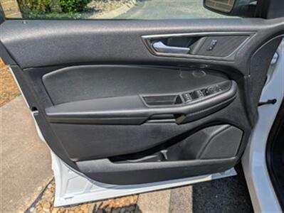 2022 Ford Edge SE   - Photo 9 - Knoxville, TN 37919