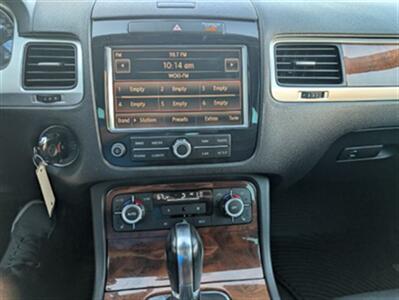 2012 Volkswagen Touareg TDI Sport   - Photo 14 - Knoxville, TN 37919