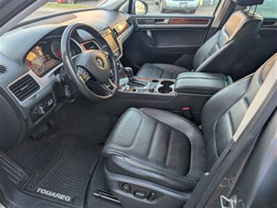 2012 Volkswagen Touareg TDI Sport   - Photo 8 - Knoxville, TN 37919