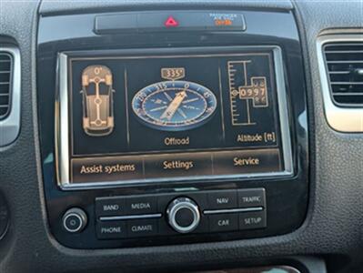 2012 Volkswagen Touareg TDI Sport   - Photo 18 - Knoxville, TN 37919