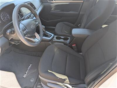2019 Hyundai Elantra SEL   - Photo 8 - Knoxville, TN 37919