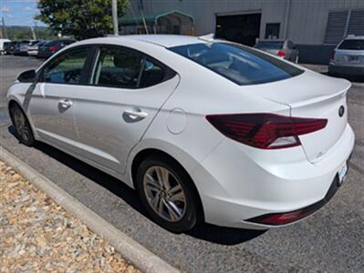 2019 Hyundai Elantra SEL   - Photo 3 - Knoxville, TN 37919