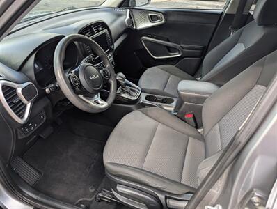2022 Kia Soul LX   - Photo 9 - Knoxville, TN 37919
