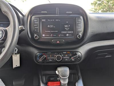2022 Kia Soul LX   - Photo 13 - Knoxville, TN 37919
