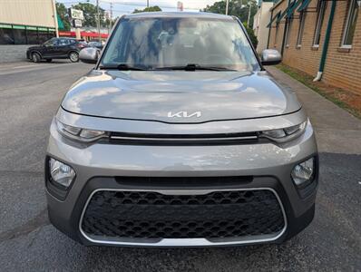 2022 Kia Soul LX   - Photo 4 - Knoxville, TN 37919