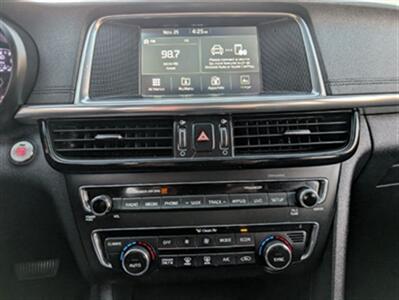 2017 Kia Optima Hybrid Premium - Photo 13 - Knoxville, TN 37919