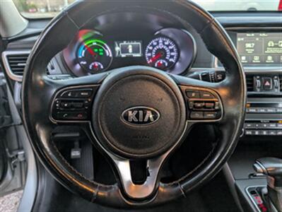 2017 Kia Optima Hybrid Premium - Photo 10 - Knoxville, TN 37919