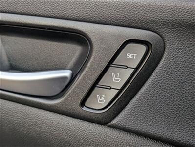 2017 Kia Optima Hybrid Premium - Photo 17 - Knoxville, TN 37919