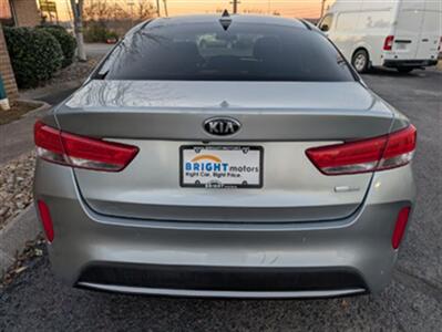 2017 Kia Optima Hybrid Premium - Photo 5 - Knoxville, TN 37919