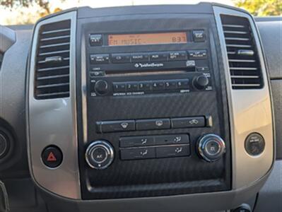 2012 Nissan Frontier SV V6   - Photo 12 - Knoxville, TN 37919