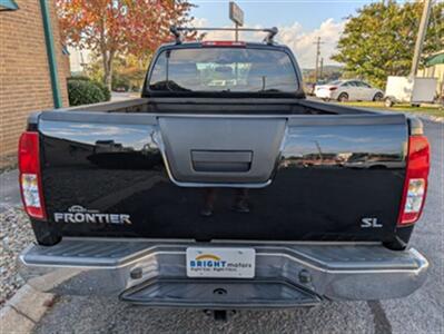 2012 Nissan Frontier SV V6   - Photo 5 - Knoxville, TN 37919