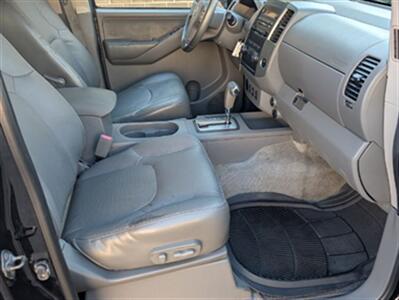 2012 Nissan Frontier SV V6   - Photo 17 - Knoxville, TN 37919