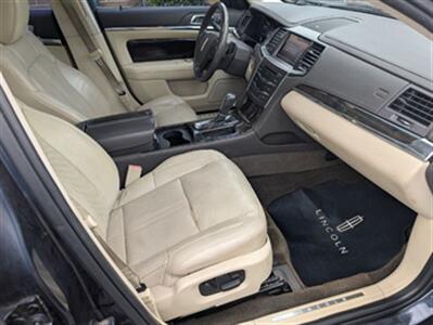 2013 Lincoln MKS   - Photo 19 - Knoxville, TN 37919